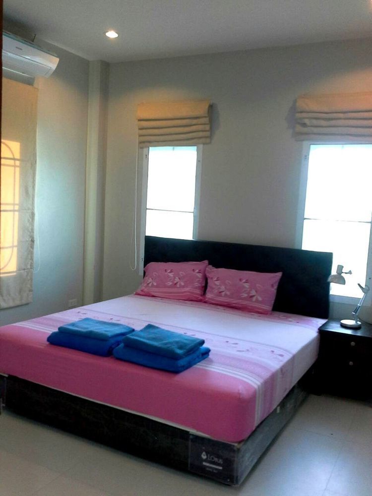 Krisada Beach Resort Menam-part Kültér fotó